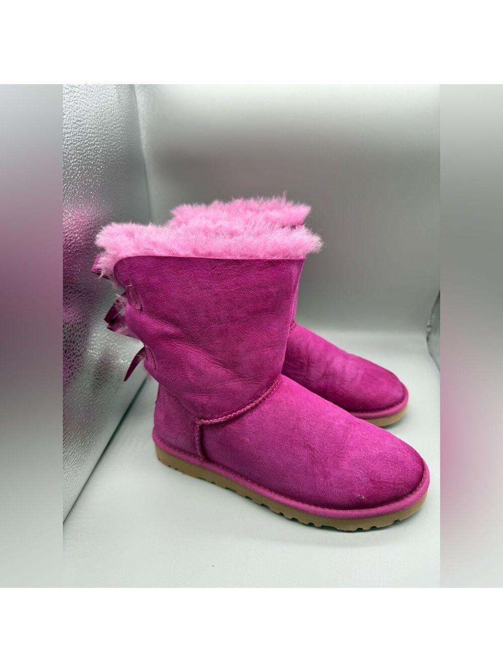 UGG Classic Bailey Bow II Boots in Paz Pink /US Womens Size 6 / Gently Used - Picture 10 of 12